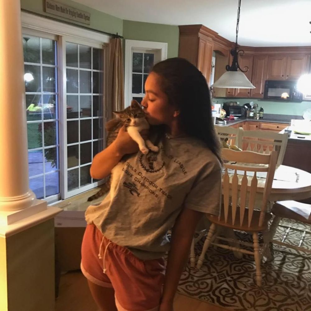 Meet your Posher, Alyssa